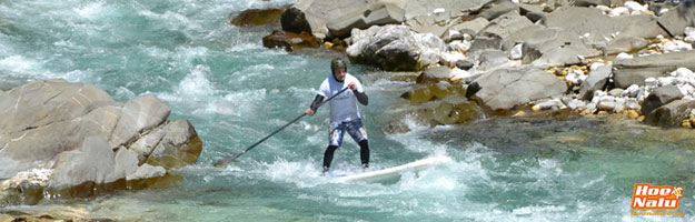 Bajada de aguas bravas y ríos con tablas de SUP hinchable RedPaddle